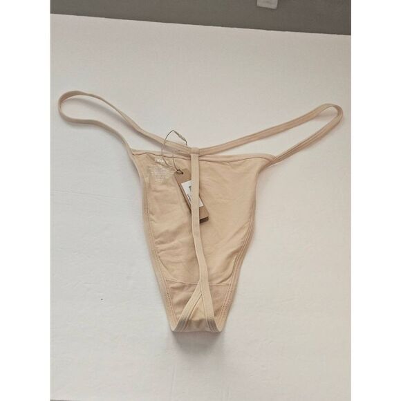 Skims string thong panty Nwt - Picture 6 of 8